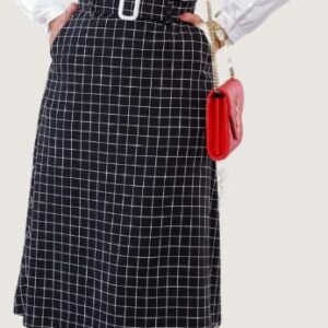 Saia Rebeca em Alfaiataria com Bolsos – Clássica e Funcional